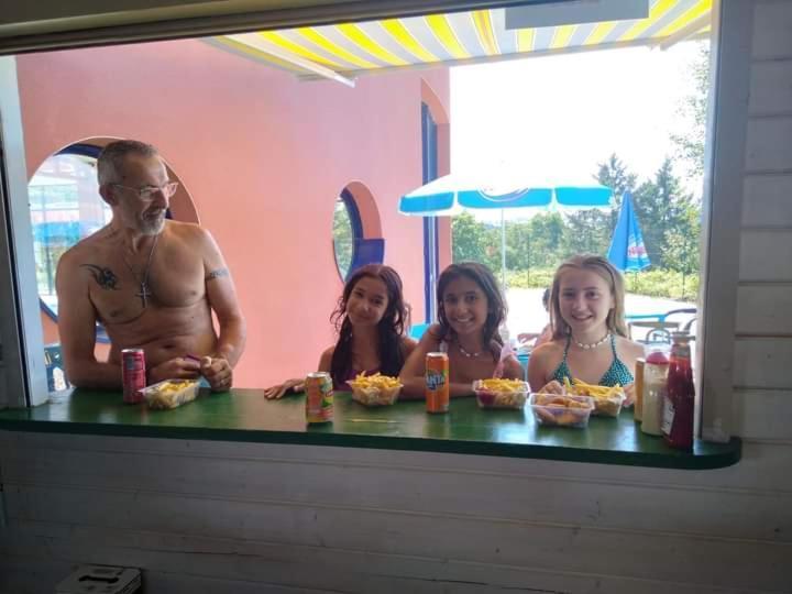 Camping Hurongues Pomeys Kültér fotó