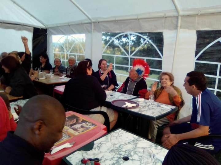 Camping Hurongues Pomeys Kültér fotó